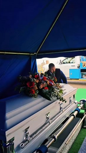 32K views · 306 reactions | The Interment of a Burial Vault. #FYP #Venetian #foryou #interment #fyp #Wilbert #muddy #casket #Ovation #casketl#grave #cemeterytok owering #graveside #Funeral #WilbertVenetian #vaultsealing #graveyard #committalservice #vault #burial #cemetery #equipment | Austin Edwards | Facebook