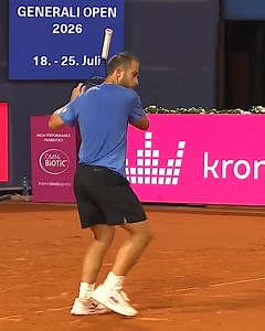320K views · 139 reactions | Hugo Gaston mit einer kleinen Showeinlage für die Fans!   #GeneraliOpen LIVE bei ServusTV   Livestream: Täglich die Top-Matches bei ServusTV On  #ServusTennis #atpkitz #go25 | ServusTV Sport | Facebook
