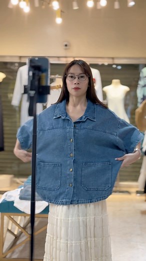 Yay!! Oversized denim❤️ Available onhand upto 50" bust🤭 #highlightseveryone #fypシ゚ #foryoupageシ #foryouシ #fyp #trending | GIG Clothing