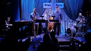 El próximo miércoles a las 22.00 h. “Momentos Alhambra” MARTA SANCHEZ QUINTET. Marta creó su quinteto al poco tiempo de mudarse a Nueva York, y desde entonces este grupo ha sacado dos discos a la luz: “Partenika” (2015) y “Danza imposible” (2017), y acaba de grabar el tercero que saldrá a la luz en Noviembre, todos con el sello Fresh Sound. Tanto “Partenika” como “Danza Imposible” recibieron una acogida increíble por parte de la prensa americana. Roman Filiu OReilly – SAXO ALTO Francesco Geminia