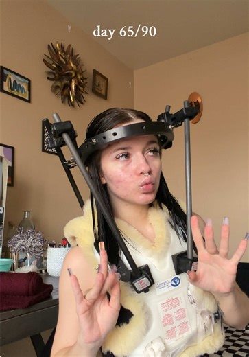 I wasn’t feeling good most of today so I’m surprised I managed to do anything 👻 #fyp #foryou #spinalcordinjury #spinalcordinjuryrecovery #halobrace