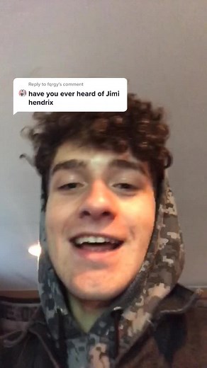 Reply to @fqrgy i only sorta know jimi hendrix...😇 #fyp #foryou #foryoupage #jimihendrix #guitar #music #vintage #stratocaster #woodstock