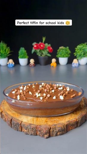 Chocolate tiffin box cake recipe #shorts #tiffin #schooltiffinbox #chocolate #cake