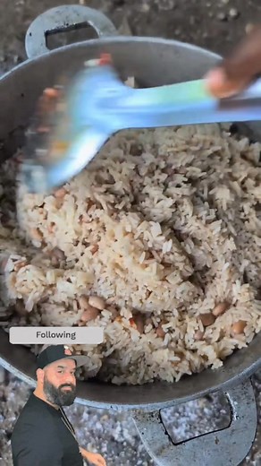 110K views · 5K reactions | A good little rice and red beans with chicken wing sauce #creatorsearchinsights #haitiantiktok #cooking #creatorsearchinsights #vlog | Baz Makoklen | Facebook