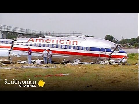 This 2005 Plane Crash Was Nearly Identical to a 1999 Disaster ✈️ Air Disasters | Smithsonian Channel