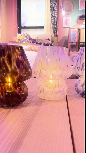 Urban Shop 8" Iridescent Glass Mushroom Table Lamp, Battery-Powered