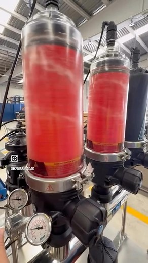 H2O IRRIGAÇÃO on Instagram: "💧 Filtro Azud Helix Automatic – Alta tecnologia com zero dor de cabeça! Sistema de filtragem por discos autolimpante e 100% automatizado, ideal para quem busca eficiência sem depender de mão de obra constante. ✔️ Dispensa limpeza manual – a retrolavagem é automática, sem precisar de operador acompanhando. ✔️ Não usa areia – sem necessidade de substituição de material filtrante. ✔️ Mais eficiência, menos manutenção – economia de água, energia e tempo. ✔️ Alta durabil