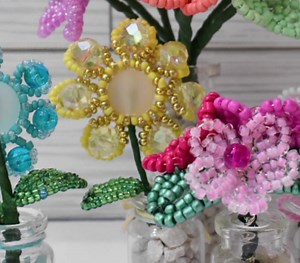 Mini Seed Bead Flower Bouquet: Handmade Forever Flowers - Etsy