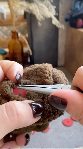 71K views · 1.3K reactions |  Today I’ll show you how to attach a teddy bear’s head and paws so they’re movable. I use discs and split pins - a reliable method that still lets the limbs and head move. | Inna Ulyanova | Facebook