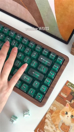 𝑝𝑖𝑛𝑘𝑥𝑥𝑖𝑛𝑦 on Instagram: "wooden keyboard 🪵🌿 womier WD75 it’s crafted from real walnut wood & VIA compatible~ love the emerald green keycaps! ✨ switch: womier POM mint blizzard switch ☁️ link in bio, use code ‘pinkxxiny’ for discount @womier_keyboard #keyboard #keyboards #typing #typingasmr #keyboardtyping #asmr #wooden #woodenkeyboard #womierkeyboard #womier #aesthetic #desksetup #cute"