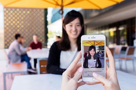 Seeing AI, la app de Microsoft que va describiendo el contenido de las fotos a las personas ciegas