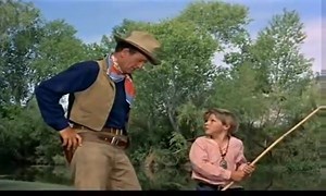 Swimming lessons by John Wayne. Hondo (1953) | World Wide Cinema