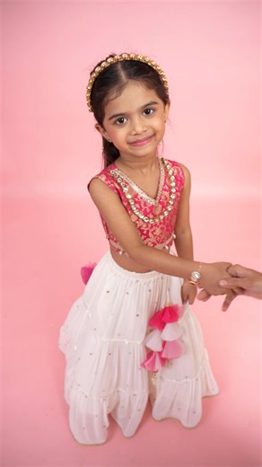 Different moods, same destination! | Little Muffet