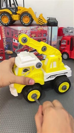 Yellow Crane Truck Disassembly #automobile #toyhouse #toys #toycompany #kidsvideo