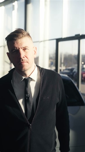 Zaawansowany technologicznie, zelektryfikowany, niezwykle efektywny. Zupełnie nowy hybrydowy Mercedes-Benz CLA. Nowego CLA z zupełnie nowym, zelektryfikowanym 1,5-litrowym 4-cylindrowym silnikiem rzędowym można zamawiać w trzech wersjach mocy, z napędem na przednie lub wszystkie koła. Dostępny od 192 500 PLN. Przygotowaliśmy również atrakcyjne opcje leasingu jak i finansowania. 👉 Napisz do nas. Chętnie opowiemy o wszystkich nowinkach i przygotujemy ofertę specjalnie dla Ciebie. | Auto-Studio