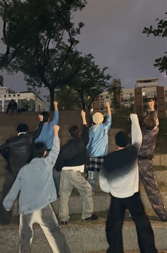 七人组合的精彩表现