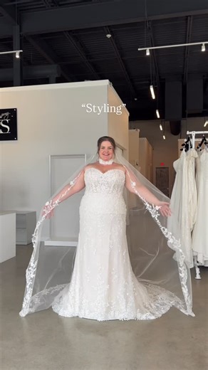 Plus Size Bridal-Curvy Experts on Instagram: "2 ways to style & complete the look of this curvy fitted, lace wedding dress! 🤗 Which way do you prefer, 1 or 2?"
