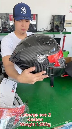 Caberg evo 2 carbon helmet unboxing #kawasaki #zx4rr #biklife #helmet #carbon #shorts #reels ##fypシ