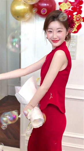 Cute Bride with Bubbles 😍✨Red Bridal Look + Cute Vibes ❤️Adorable Wedding Outfit Moment