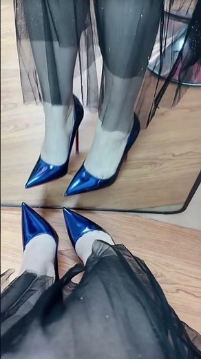 "Top Trending Women’s Heels & Sandals in 2025!"