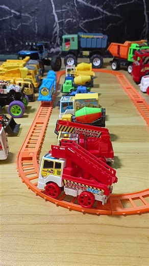 Mainan Kereta Api Seru Dan Mobil mobilan, truk oleng, truk pasir, truk molen
