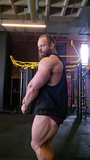 Heading into monday fully loaded !🙌💪😎 Lets make it an amazing week ahead ! . . . . . Neogen Wellness HD Labs South Africa | Brendon Theron