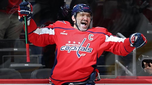 Ovechkin reaches 900 goals with no-look backhand finish