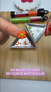 DIY Beaded Daisy Tutorial | Beaded Flower Tutorial De Flor De Mostacillas | #beads #beadingtutorials