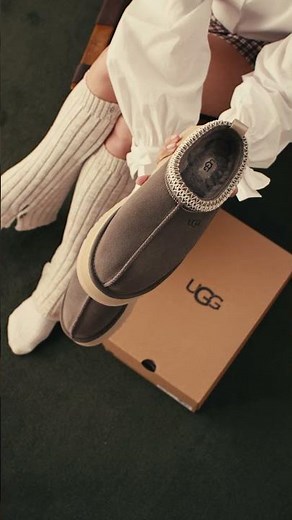 Add some flavor to your look. Tazz in Dried Oregano is here. #UGG