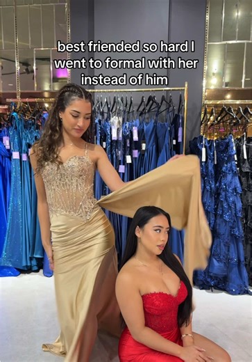 Prom Dress Shopping Tips for Besties