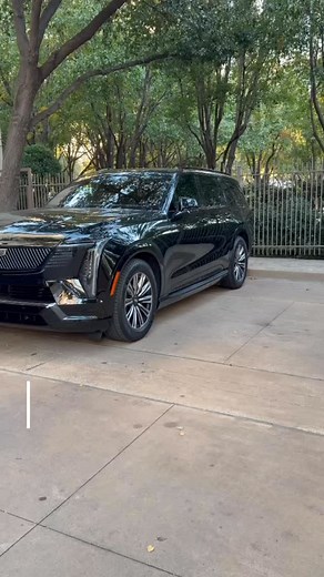 Holiday Season is here Airport Transfers & Family Travel With us Traveling for the holidays? Secure your premium ride with Dallaa Black Car Service for all your corporate and private holiday party needs. Traveling to or from DFW or Love Field (DAL) this season? We guarantee a seamless, on-time, and stress-free luxury experience. • Safety First: Enjoy the celebration responsibly. • Luxury Fleet: Choose from our executive sedans, SUVs, or Sprinter Vans for group travel. • Professional Chauffeurs: 