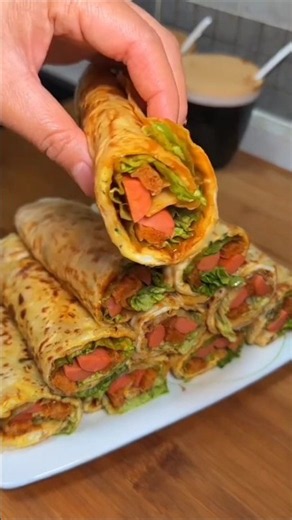 Crispy Chinese Egg Roll Recipe 😋 #food #viral #eggrecepy # chinesefood #asianstreetfood