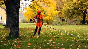 Pole Saw - How to cut a tree trunk