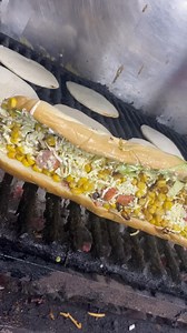 106K views · 2.8K reactions | El perro caliente más grande y delicioso que he probado en mi vida. | Way Nieto | Facebook