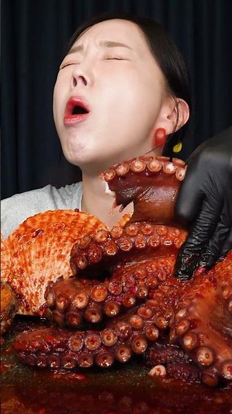 Spicy Octopus & Seafood Stew with Pen Shell, Scallops, and Abalone Mukbang | Spicy Octopus Shrimp...