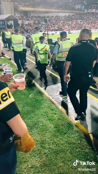 Eshay Fight Escorted Out - Western Sydney Brawl