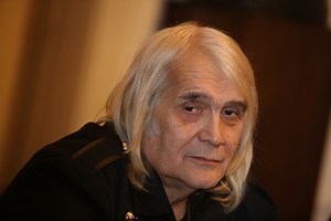 BORA ĐORĐEVIĆ VODI TEŠKU BITKU ZA ŽIVOT! Pogoršano stanje legendarnog rokera, SVI TUGUJU!