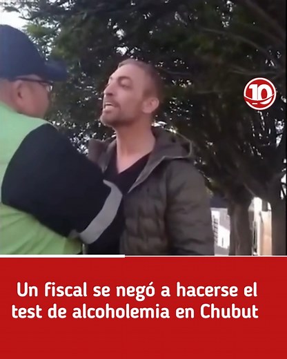 414K views · 4.2K reactions |  Un fiscal se negó a hacerse el test de alcoholemia en Chubut ➡️ El fiscal federal auxiliar de Caleta Olivia, Fabricio Sachi, fue demorado en Comodoro Rivadavia tras negarse a realizar el control de alcoholemia.  Según testigos, el funcionario desafió a los agentes de tránsito y se negó a colaborar durante el operativo. El hecho quedó registrado en un video que rápidamente se viralizó en redes sociales. | Canal 10 Mar del Plata | Facebook