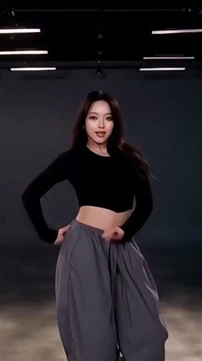 Dreamy K-Pop Dance Flow | Korean Model in Baggy Pants