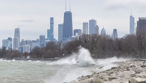 45 mph wind gusts to hit Chicago Monday