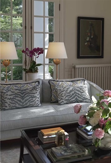 This century-old Virginia mansion is designed around the joy of bringing people together. Kristy McCormally transformed their historic home into a welcoming backdrop for unforgettable dinners, Sunday suppers and everyday life. Watch Kristy's home tour at Homeworthy.com!!! #homeworthy #virginia #historichouse #entertaining #housetour
