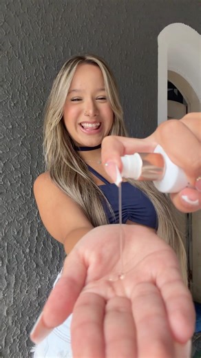 For those who always ask, yes I use hair extensions, I've never hidden that.