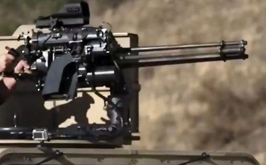 GAU-19型特林式机枪，设计为海陆空皆可使用，A10攻击机加装的是GAU-8型加特林式机炮