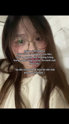 01:02| bảo rồi sau 22h thì đi ngủ điiii | dù đôi chân anh đi mòn lối