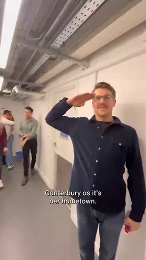 Ever wondered what #ADayInTheLife of a #WarHorseOnStage company member on tour looks like? The wonderful Rianna Ash takes you behind the scenes at our current stop The Marlowe Theatre! ✨ 🎥: Rianna Ash | War Horse