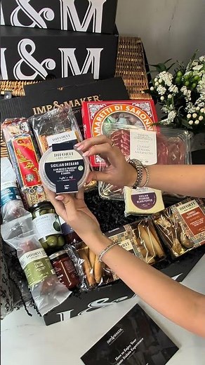 The Ultimate Italian Food Lovers Gift Hamper #gifthamper #unboxing