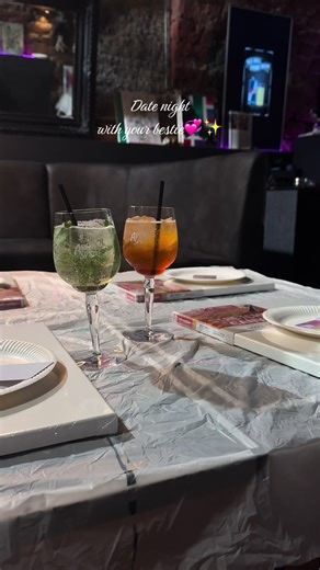 Drink & Paint Frankfurt: Date Night Fun