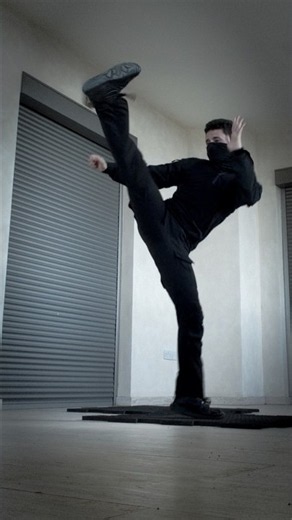 Why Bruce Lee's Game of Death Kick Is Impossible (I Did It)
