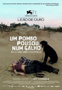 Um Pombo Pousou num Galho Refletindo sobre a Existência