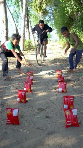 Outdoorfood SIMPLE But USEFUL Wow SMART IDEA Found best Snack in Forest #Viral #survival #camping